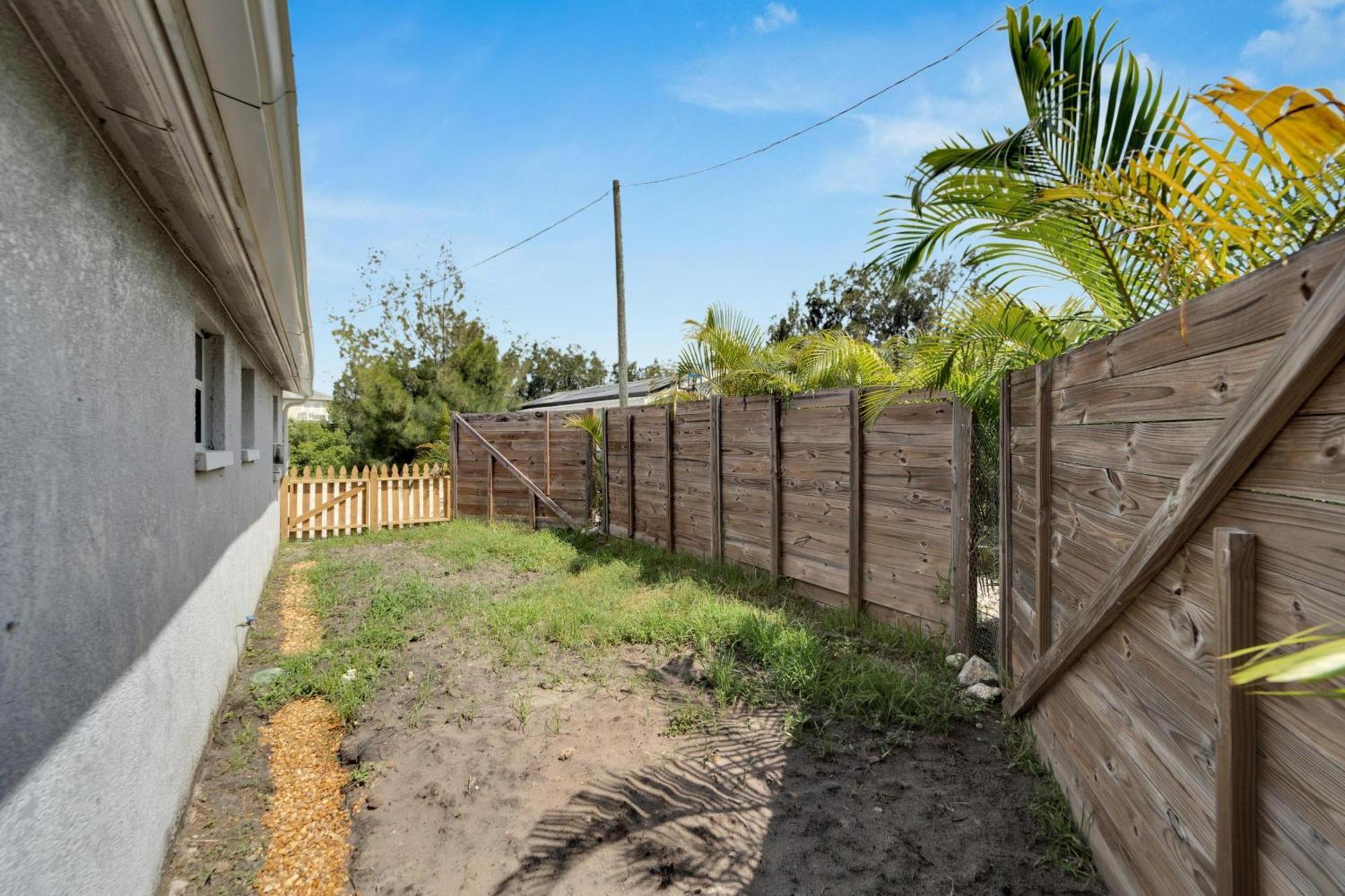 8818 Rocky Creek Drive, Unit B Apartment Tampa